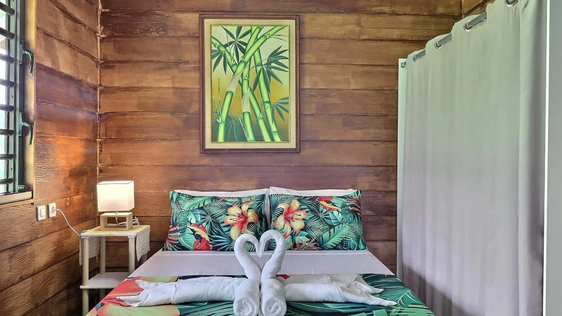 Fare Heimery - Private Beach Haapiti Französisch-Polynesien