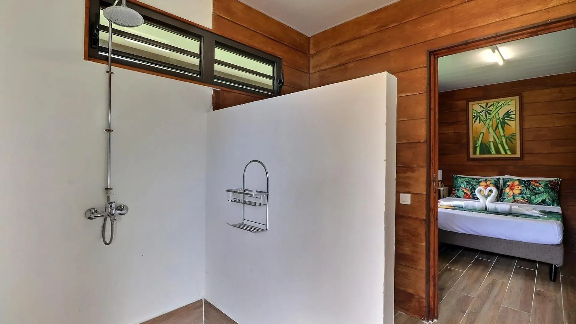 Ferienhaus Fare Heimery - Private Beach Haapiti