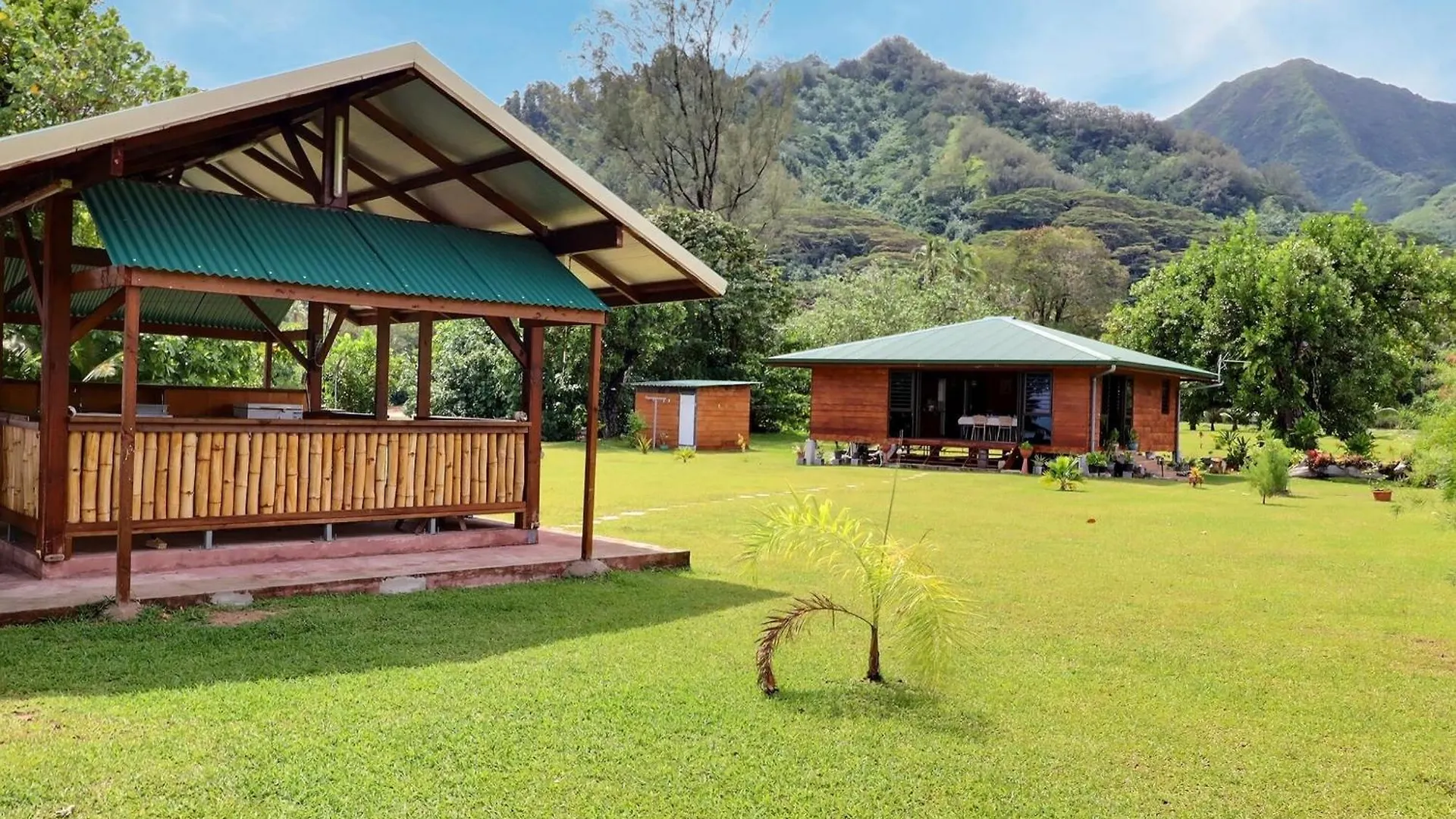 Ferienhaus Fare Heimery - Private Beach Haapiti Französisch-Polynesien